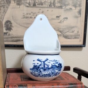 Teleflora Delft Ceramic Wall Pocket Salt Box